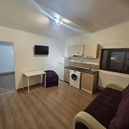 Stanford Aparthotel Gara De Nord ブカレスト エクステリア 写真