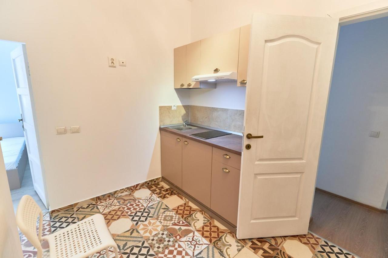 Stanford Aparthotel Gara De Nord ブカレスト エクステリア 写真