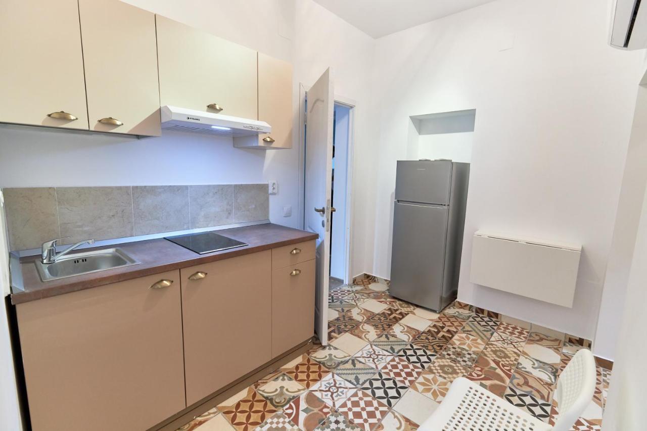 Stanford Aparthotel Gara De Nord ブカレスト エクステリア 写真