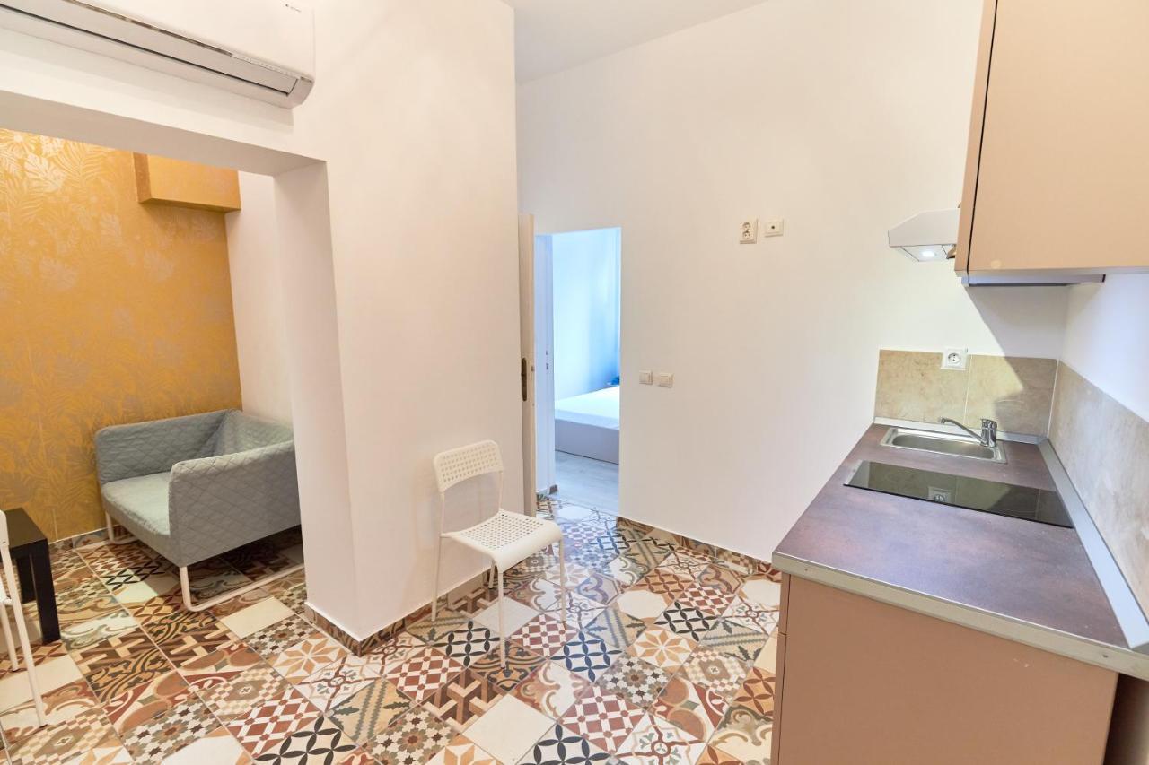Stanford Aparthotel Gara De Nord ブカレスト エクステリア 写真