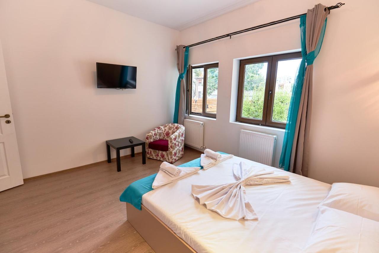 Stanford Aparthotel Gara De Nord ブカレスト エクステリア 写真