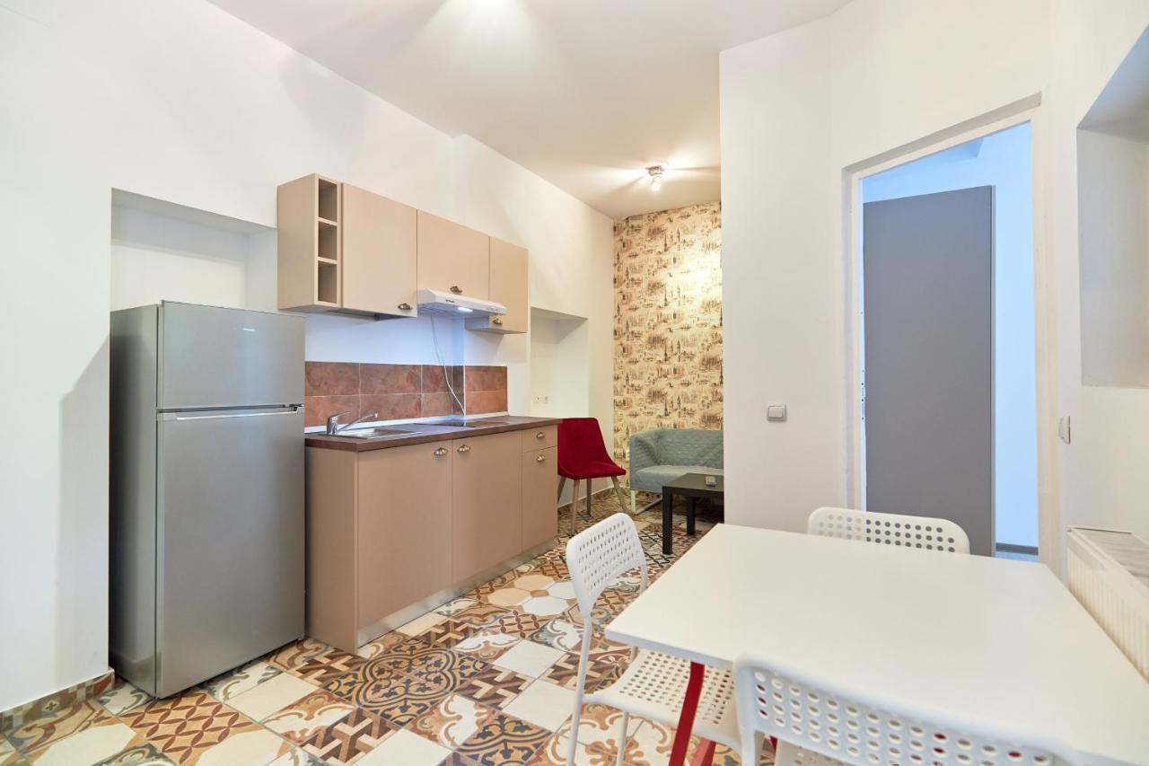 Stanford Aparthotel Gara De Nord ブカレスト エクステリア 写真