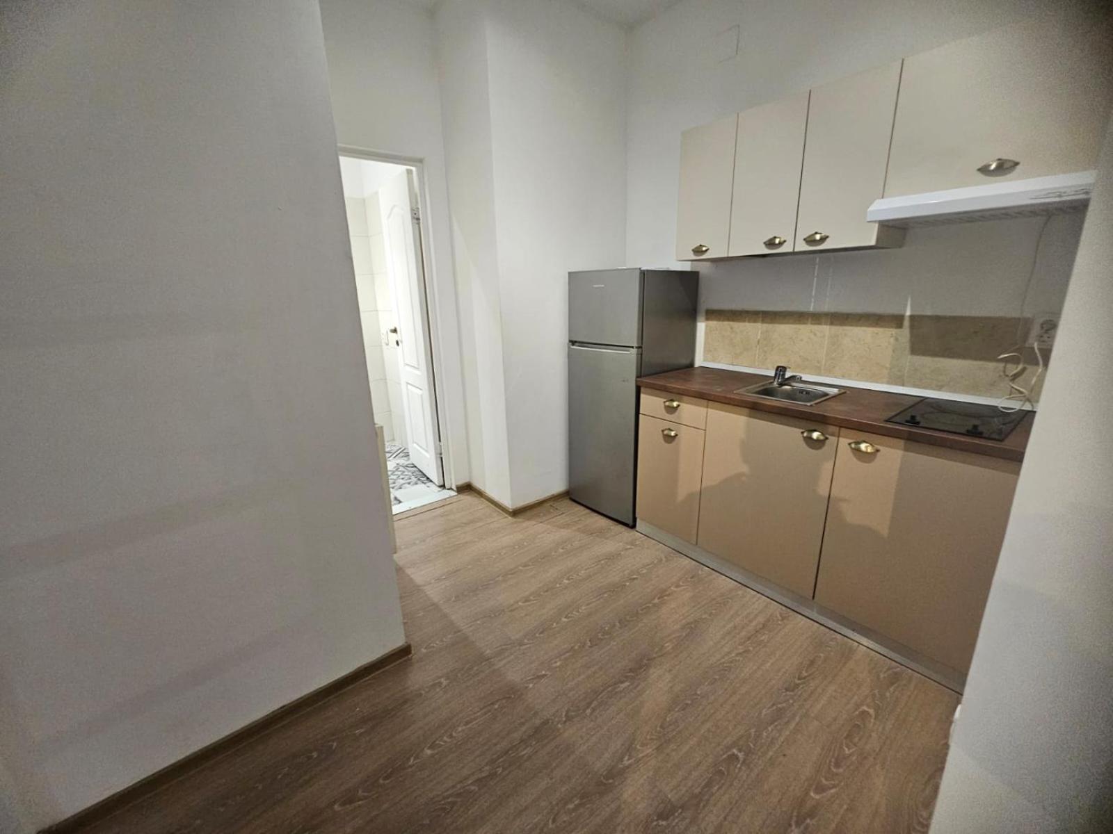 Stanford Aparthotel Gara De Nord ブカレスト エクステリア 写真