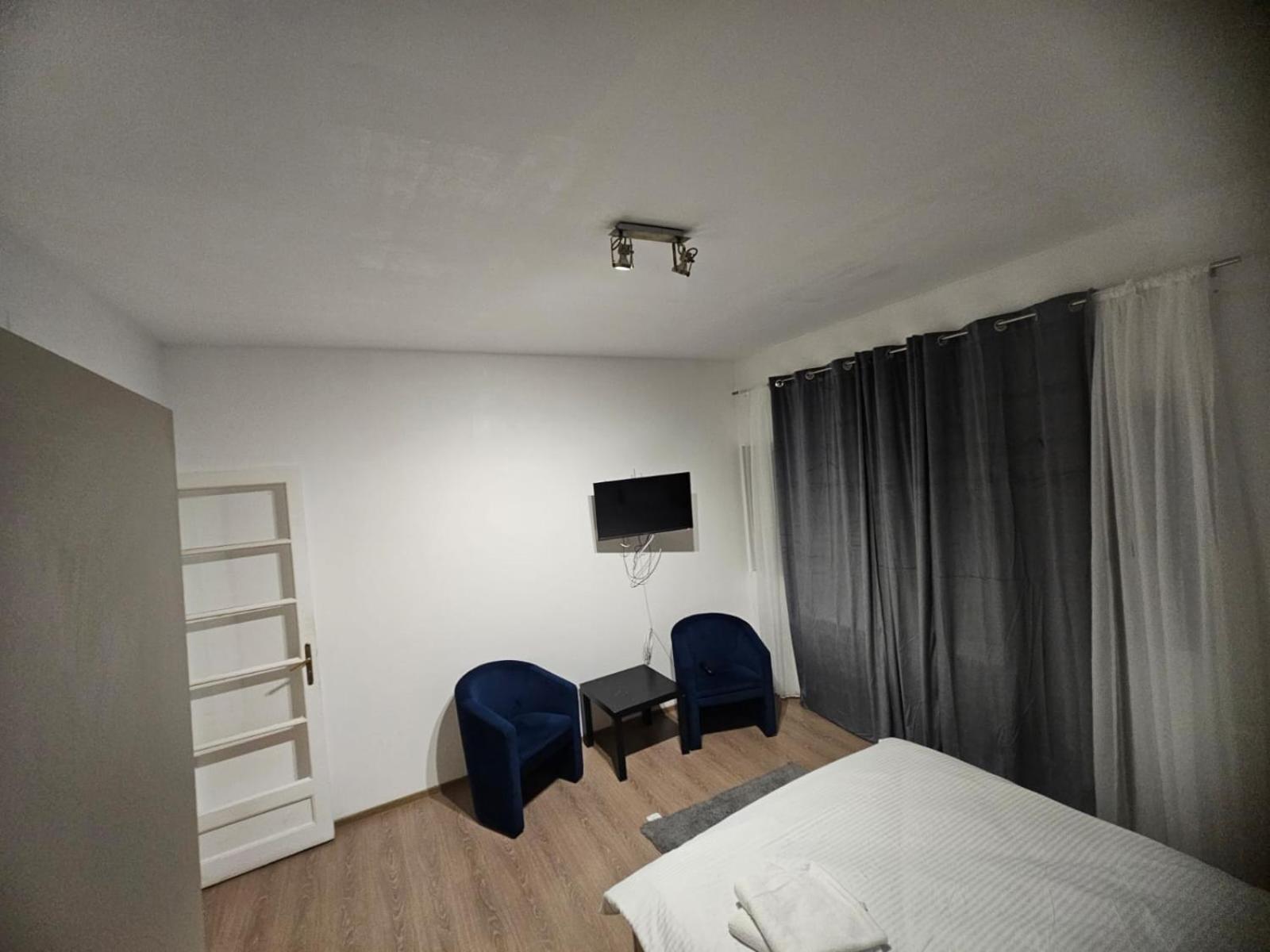 Stanford Aparthotel Gara De Nord ブカレスト エクステリア 写真